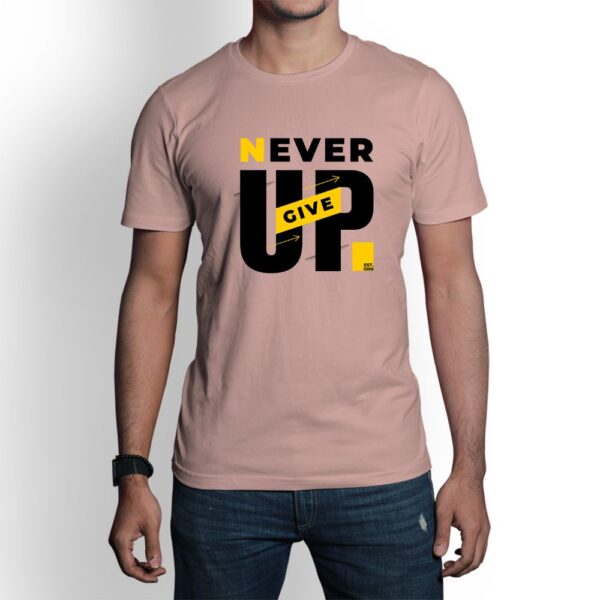 Camiseta de hombre clásica Premium Never Give Up - Imagen 3