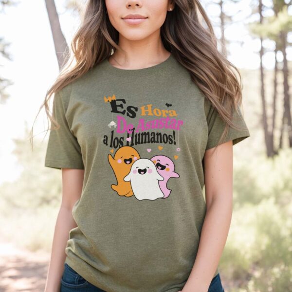 Camiseta de mujer clásica Premium Es Hora de Asustar a los Humanos - Imagen 2
